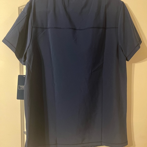 Men’s size medium Cherokee Certainty scrub top. New with tags. - Picture 2 of 8